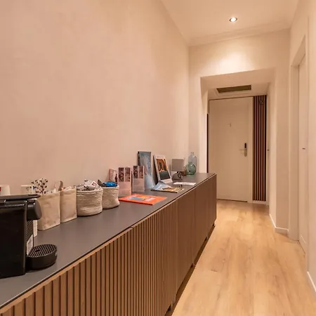 Cunabu Urbano V Guest house *