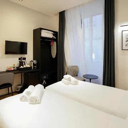 No Man's Land Guest house Rome