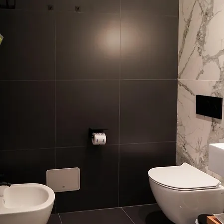 No Man's Land Guest house Rome