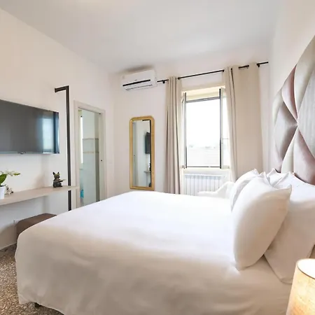 Bed & Breakfast Erinahouse *
