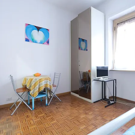 Guest house Piazza Tarquinia Rome
