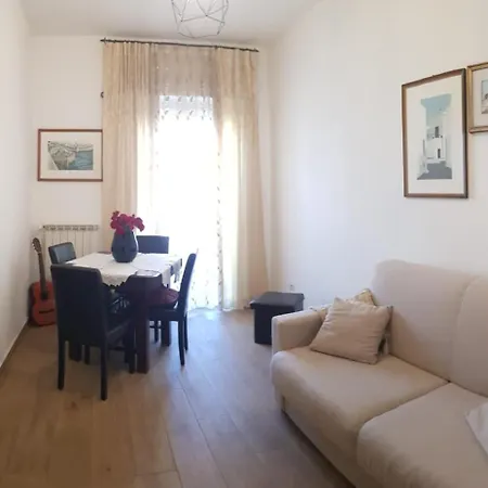 Apartment Augustovera19 Tourist *