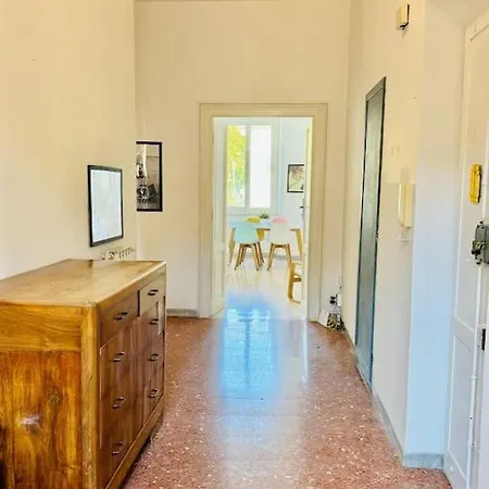 Apartment Casa Rica At Vatican And St Peter Rome