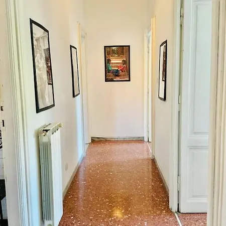 Casa Rica At Vatican And St Peter