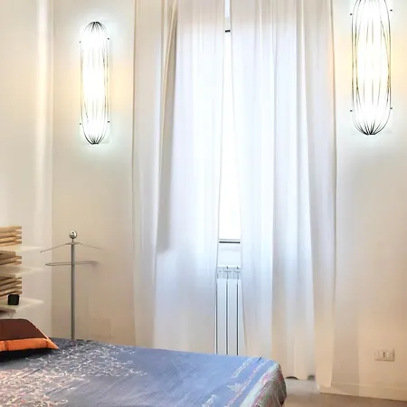 Guest house Stanza Con Bagno Privato In Camera In Loft Rome