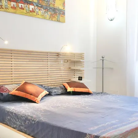 Guest house Stanza Con Bagno Privato In Camera In Loft