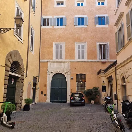 Coronari 2 Holiday home Rome