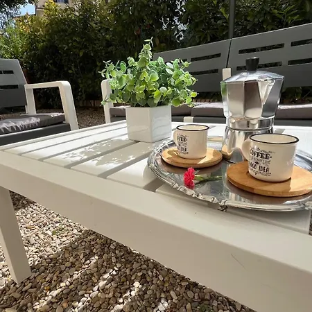 Holiday home Garden House *