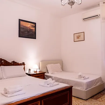 Bed & Breakfast Home Stay Roma Rome