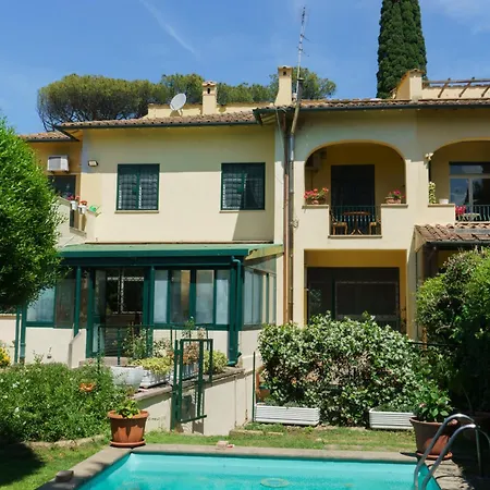 Mara Appia Antica Villa