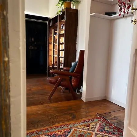 Apartment The Blue Door *