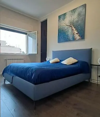 Elegant Metro A Apartment