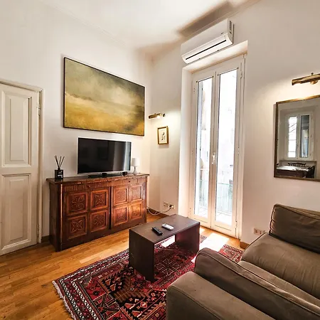 Titus House Nelle Vicinanze Del Colosseo Rome
