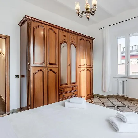La Casa Viola Apartment