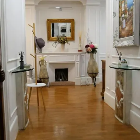 Dimora Vantaggio Apartment *