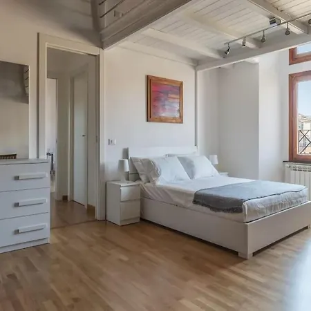 Live - Exclusive Penthouses *