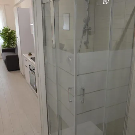 Apartment Domus53 *