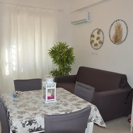 Domus53 *