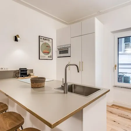 Silent 2 Bdrm Heart Of Trastevere * Rome