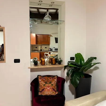 Cartari 11 Apartment