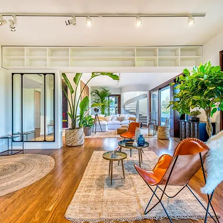 Skylife Art Gallery Loft - Riverfront Art Sanctuary Rome