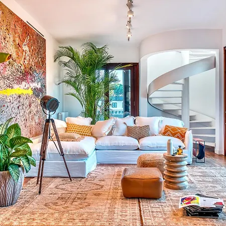 Apartment Skylife Art Gallery Loft - Riverfront Art Sanctuary *