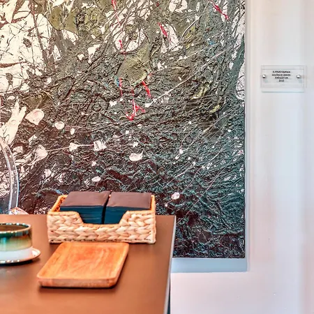 Apartment Skylife Art Gallery Loft - Riverfront Art Sanctuary
