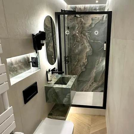 Luxury 56 * Rome