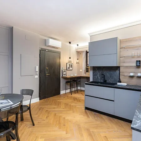 Amazing 3-bedrooms Pantheon Rome
