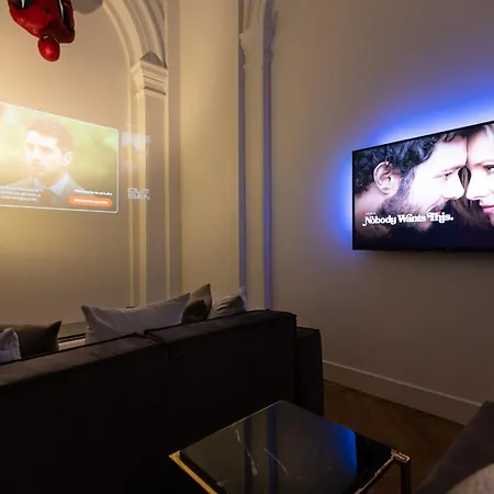Amazing 3-bedrooms Pantheon Apartment *