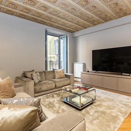 Amazing 3-bedrooms Pantheon Apartment Rome