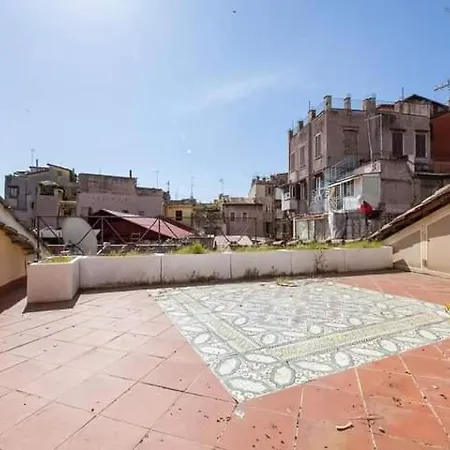 Realty Company Pantheon Apartment Rom