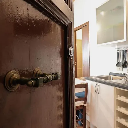 Apartment In Via Plauto *