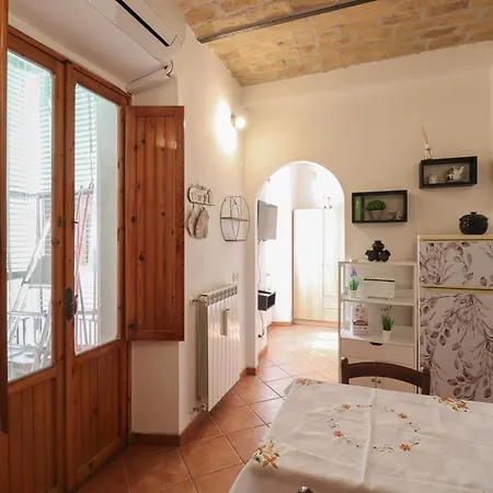 Apartment In Via Plauto