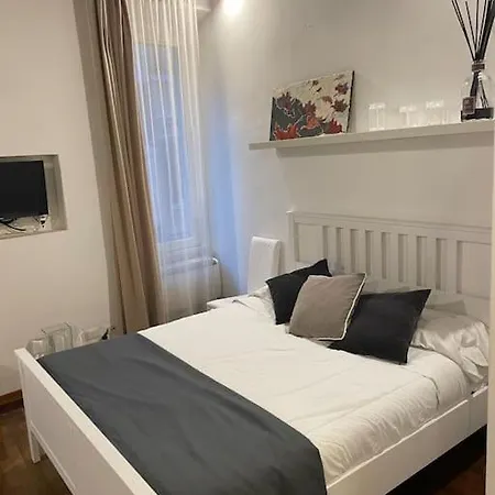 Tata Monti Apartment *