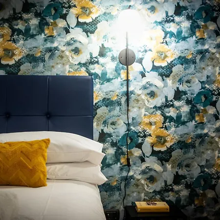 The Hive - In Trastevere *