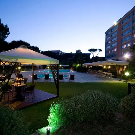 - Eur Parco Dei Medici By Ihg Hotel 4*