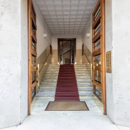 Delightful Penthouse View St Peter Apartment *