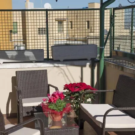 Apartment Delightful Penthouse View St Peter *