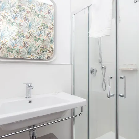 Fiorini - Guest house *