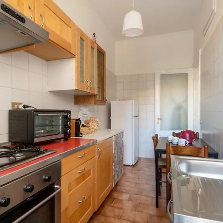 Elegant 3 Bedroom San Pietro Station 200 Mt * Rome