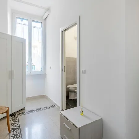 Elegant 3 Bedroom San Pietro Station 200 Mt Apartment *