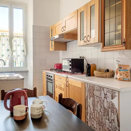 Apartment Elegant 3 Bedroom San Pietro Station 200 Mt *