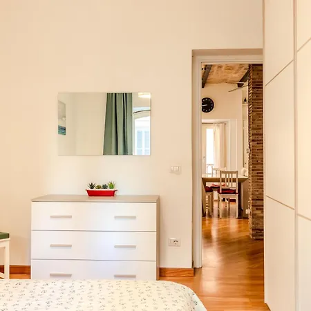 Appartement Charme E Stile A Via Foscolo *