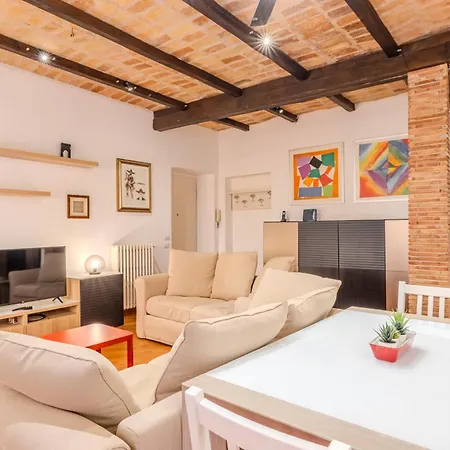 Appartement Charme E Stile A Via Foscolo