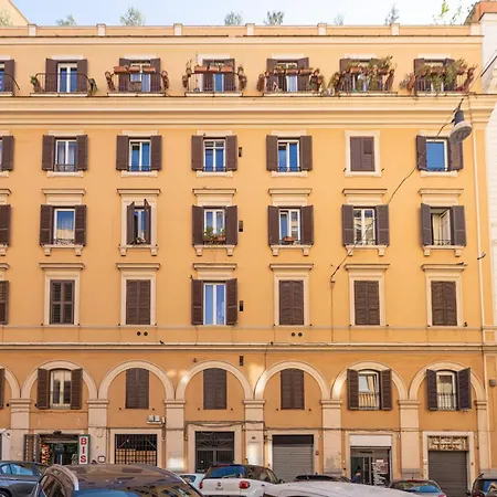 Charme E Stile A Via Foscolo Appartement *
