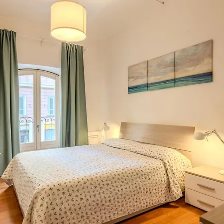 Appartement Charme E Stile A Via Foscolo Rome