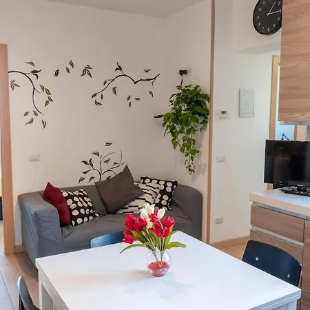 Living - San Paolo Apartment