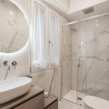 The Rent - Modern One-bedroom In The Cipro Area Apartment *