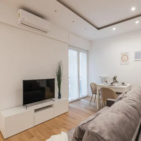 The Rent - Modern One-bedroom In The Cipro Area Apartment Rome